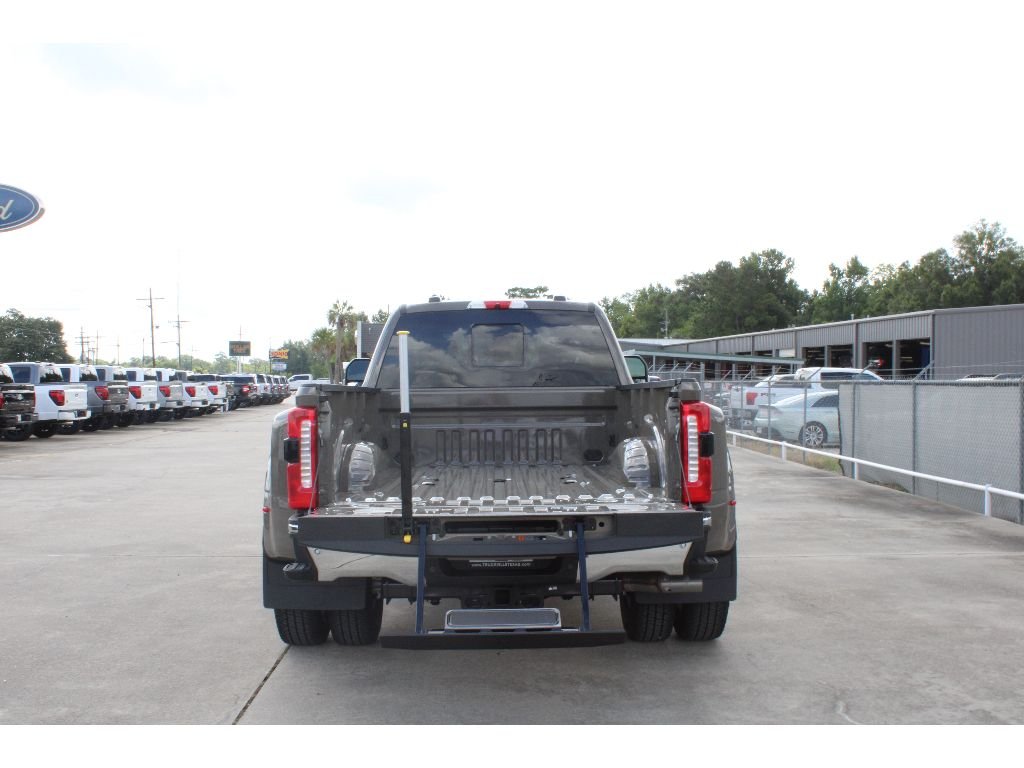 New 2026 Marsh Gray Ford LARIAT image 26