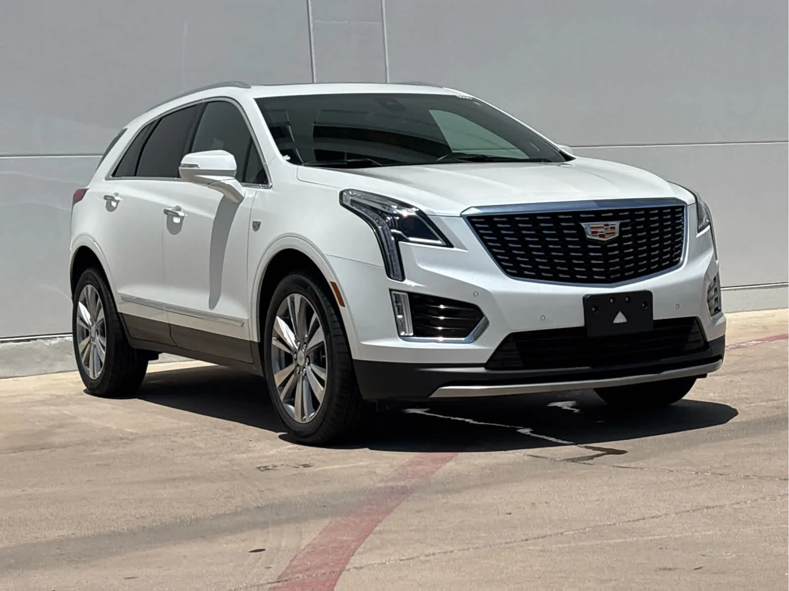 Certified Used 2024 Crystal White Tricoat Cadillac Premium Luxury image 3