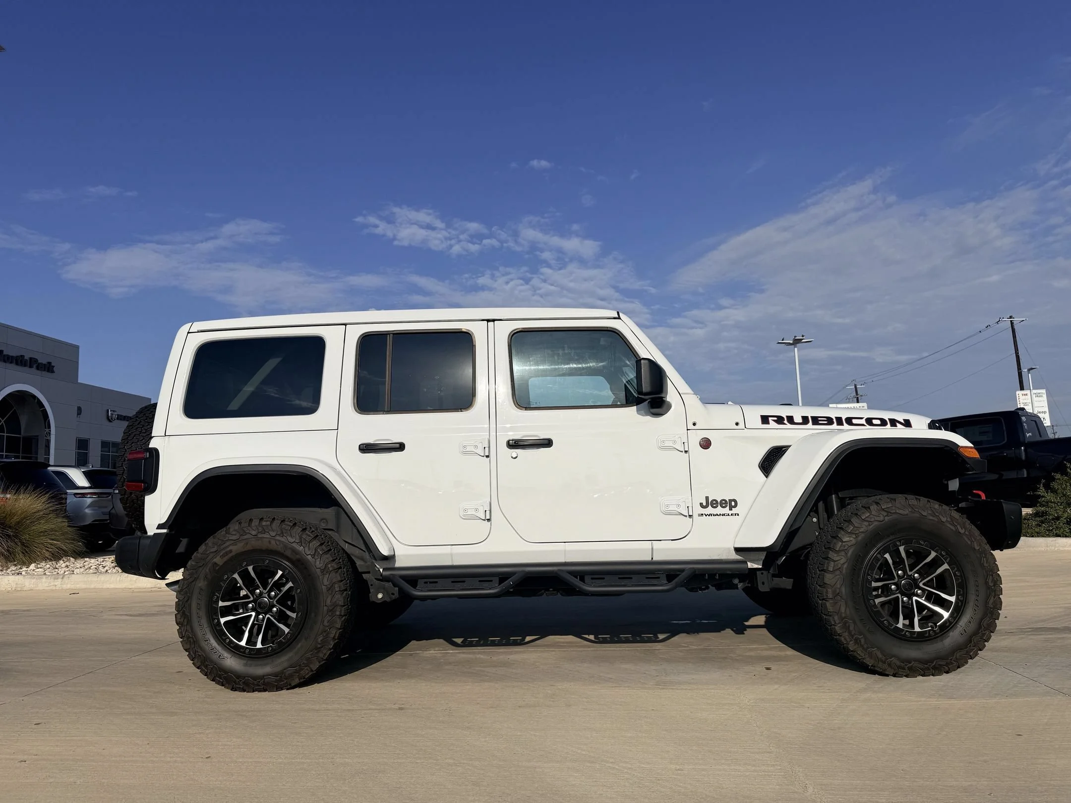 Used 2024 White Jeep Rubicon X image 3