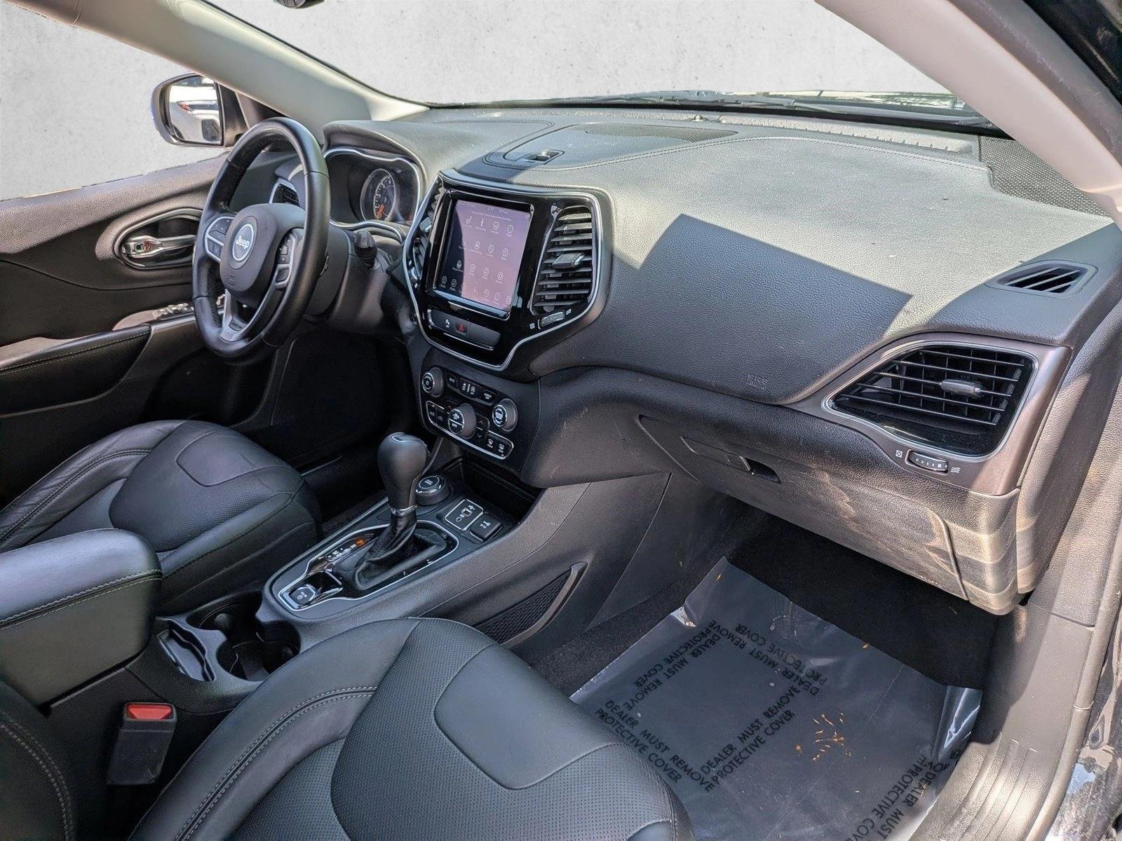 Used 2020 Diamond Black Crystal Pearlcoat Jeep Limited image 23