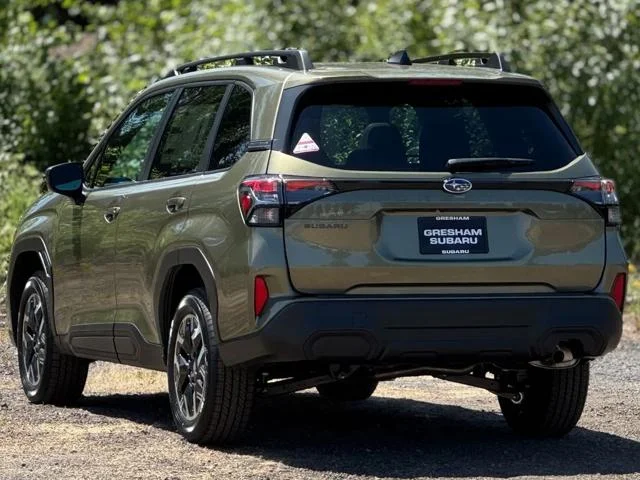 New 2026 AUTUMN GREEN METALLIC Subaru Limited image 5