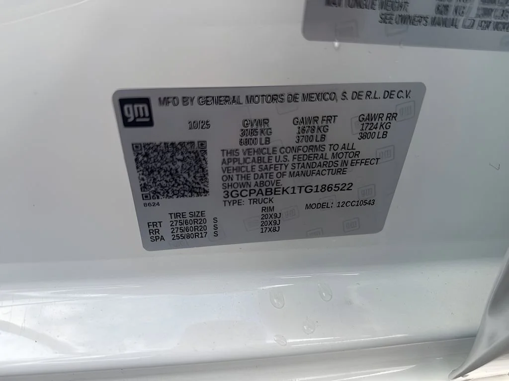 Used 2026 Summit White Chevrolet Custom image 29