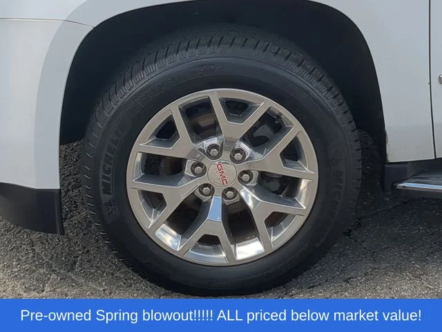 Used 2018 White GMC SLT image 18