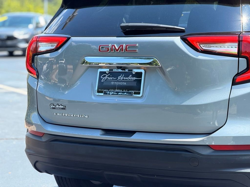 Used 2024 Silver GMC SLE image 14