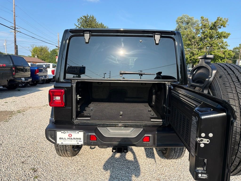 Used 2024 Black Jeep Sahara image 7