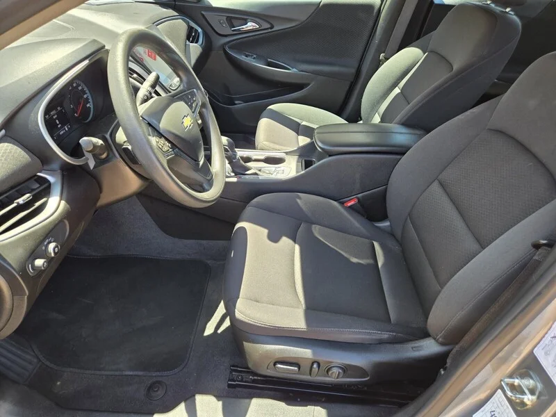 Used 2023 Sterling Gray Metallic Chevrolet LT image 7