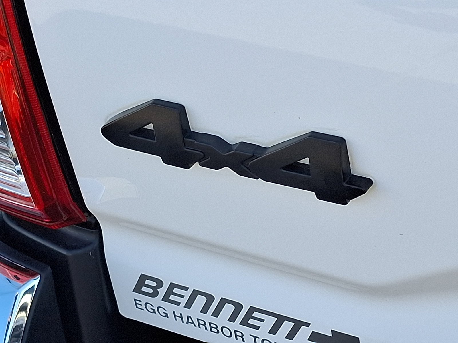 Used 2020 White Toyota SR5 V6 image 31