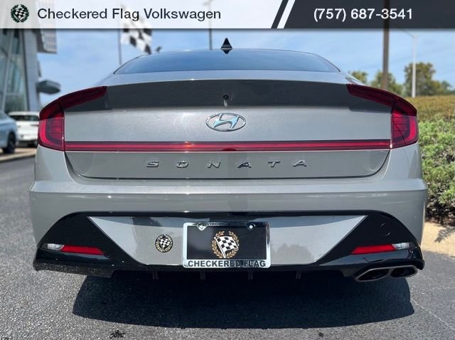 Used 2023 Hampton Gray Hyundai SEL image 10