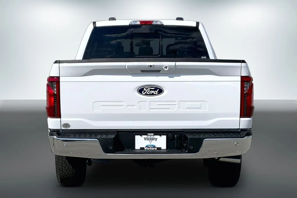 New 2026 White Ford XLT image 4
