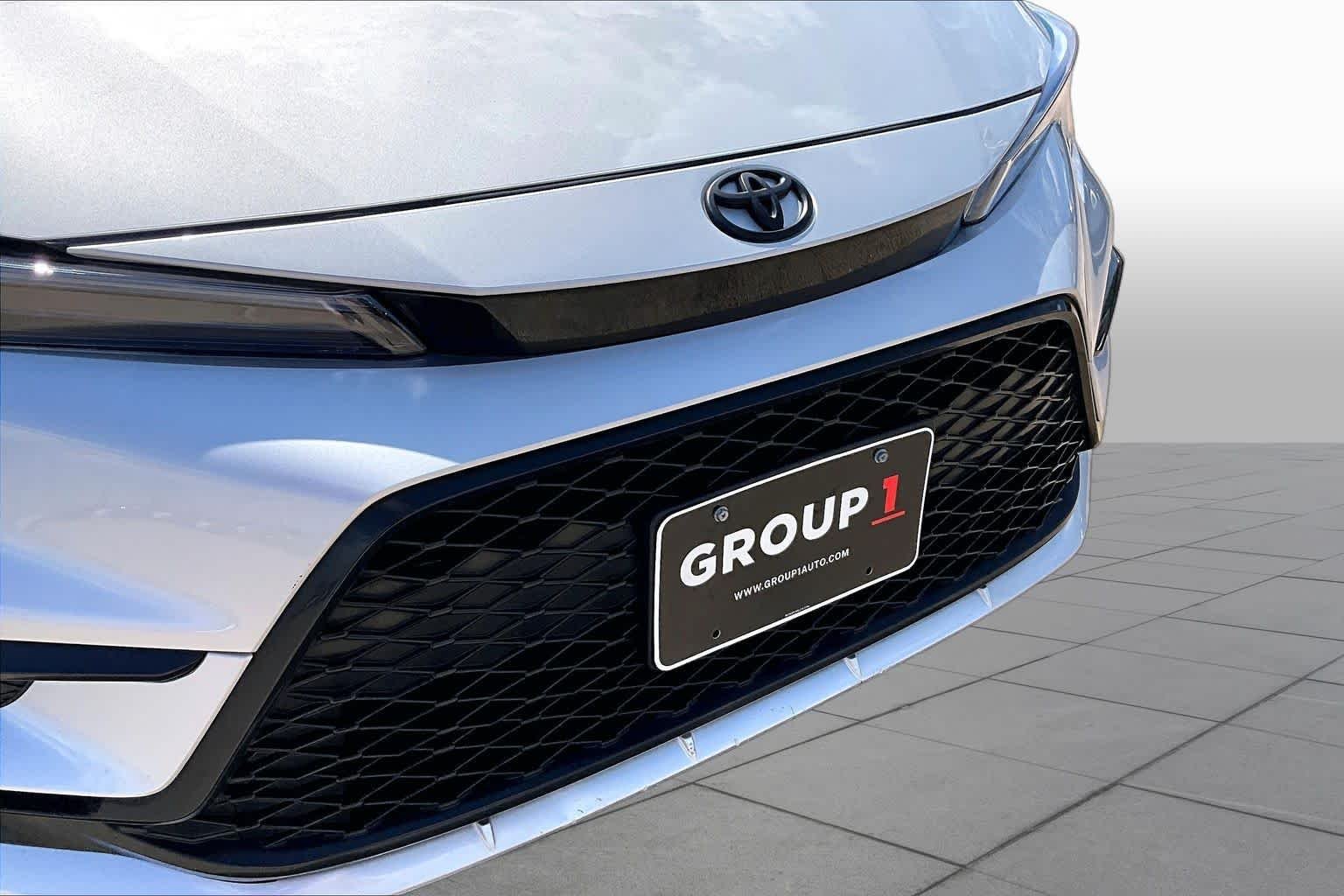 Used 2025 Classic Silver Metallic Toyota SE image 30