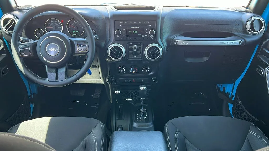 Certified Used 2017 Chief Clearcoat Jeep Unlimited Rubicon image 8
