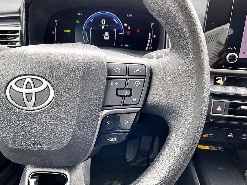 Used 2025 White Toyota LE image 24