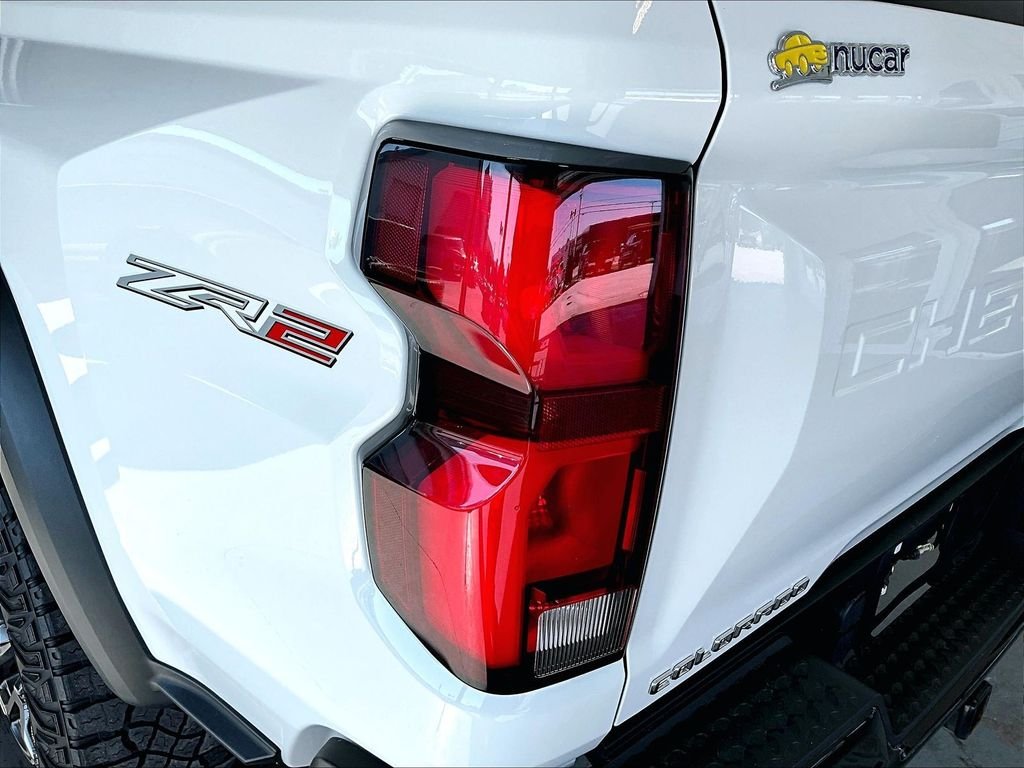 Used 2023 White Chevrolet ZR2 image 33