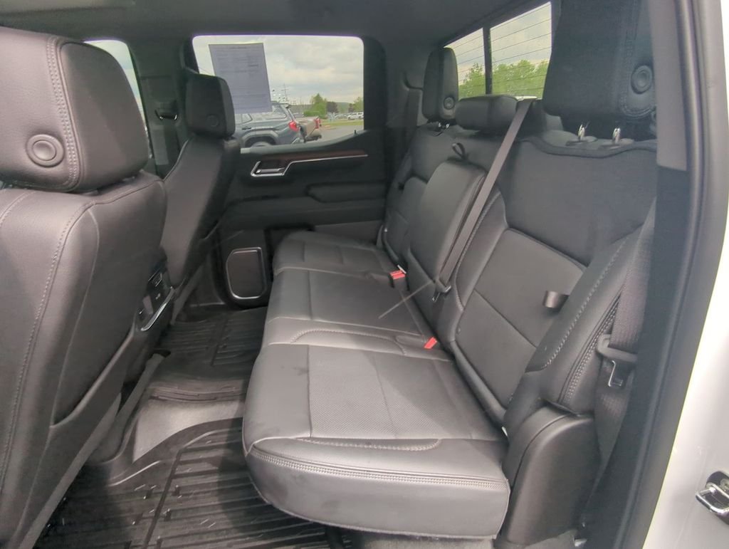 Used 2023 White GMC Denali image 24