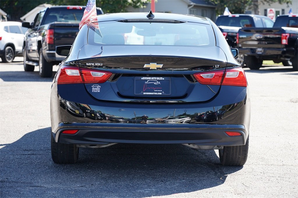 2024 Chevrolet Malibu 1LT photo 4