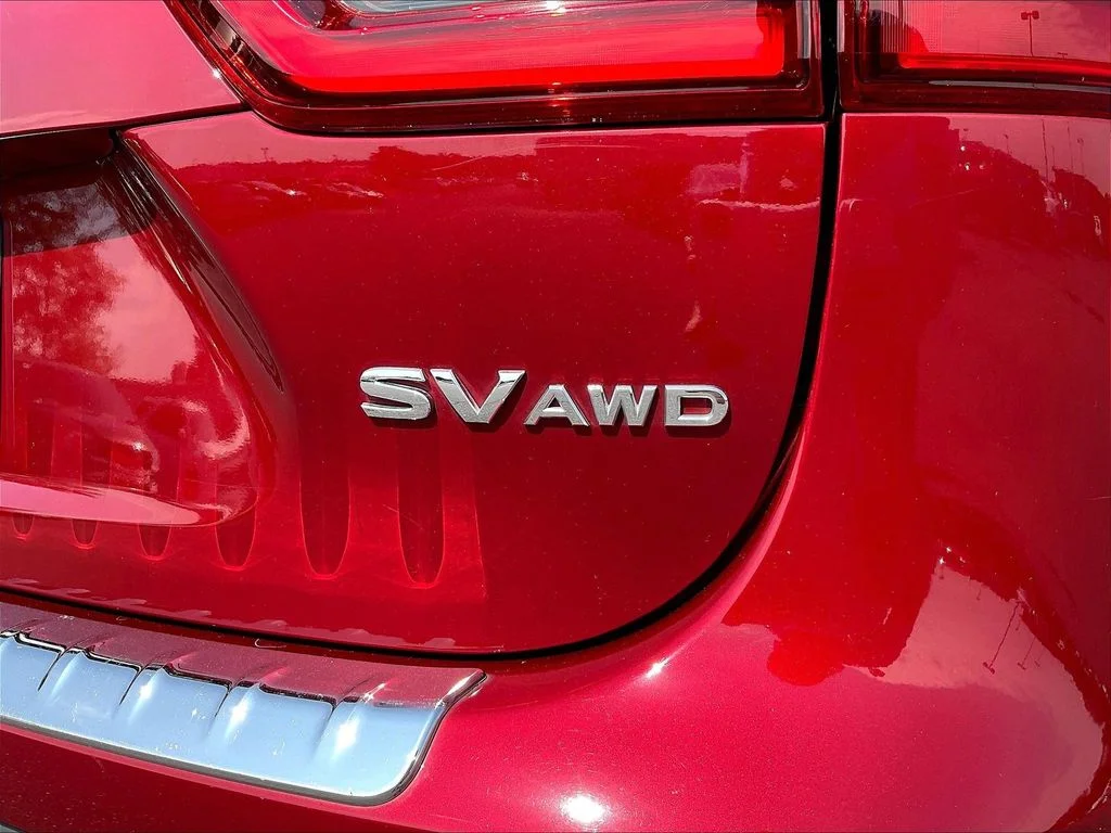 Used 2021 Scarlet Nissan SV image 29