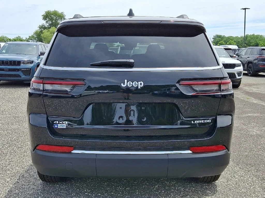 New 2026 Black Jeep Laredo X image 7