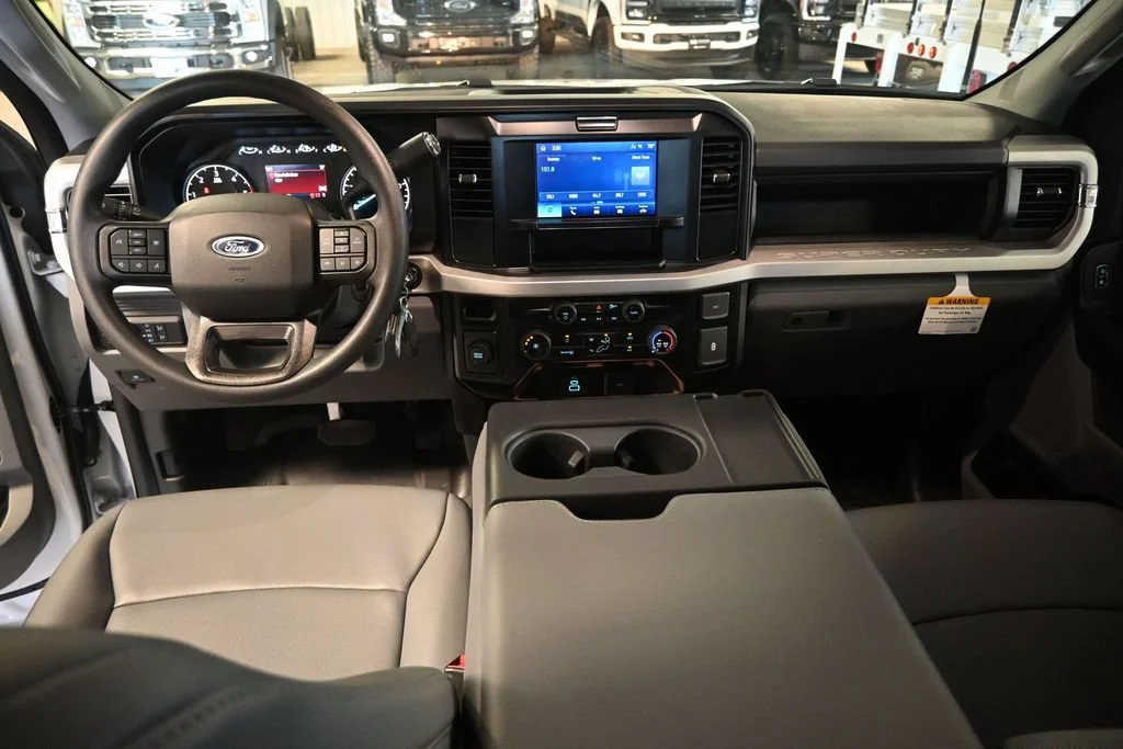 New 2026 Oxford White Ford XL image 21