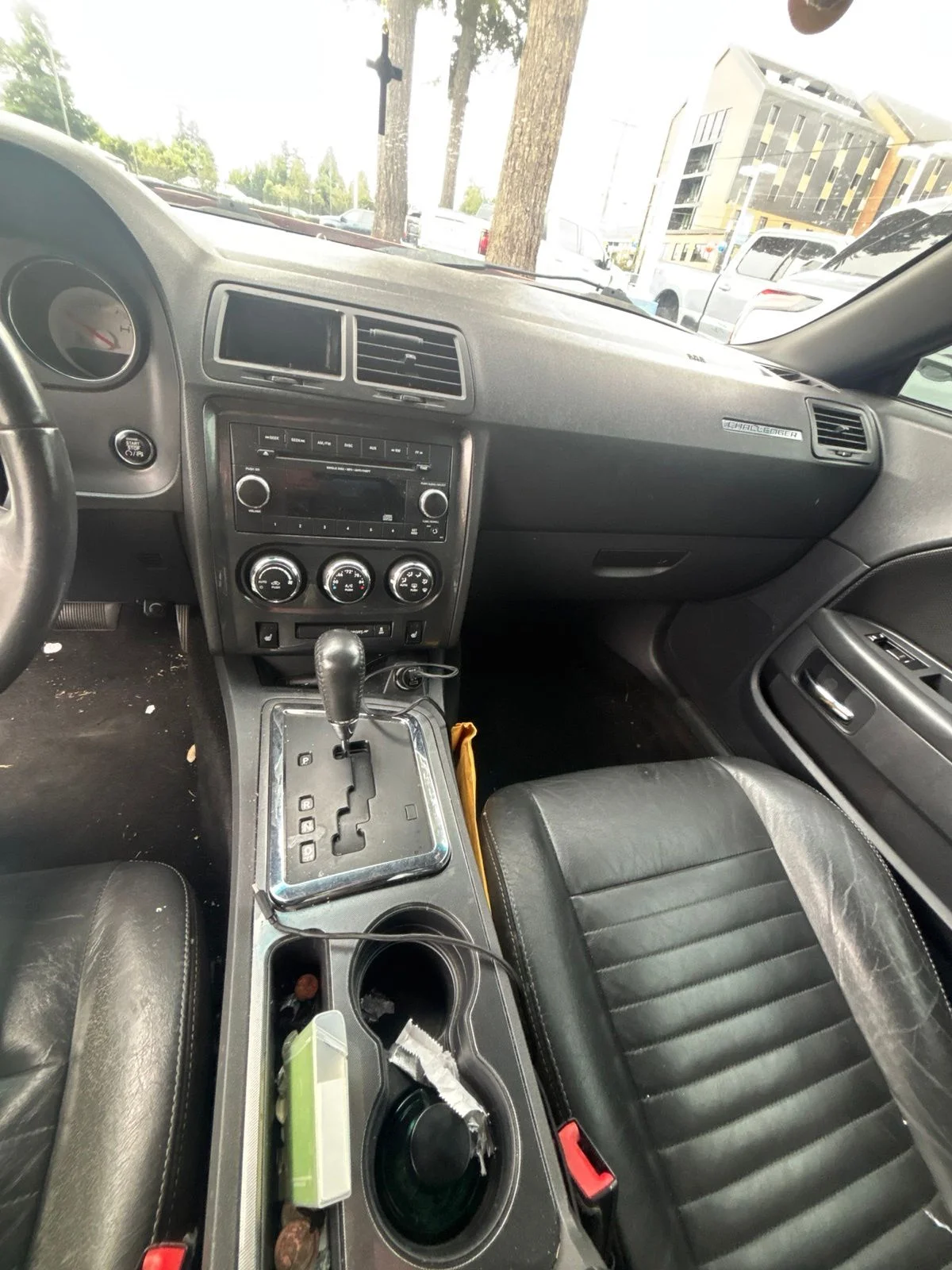 Used 2013 Bright White Clearcoat Dodge SXT image 24