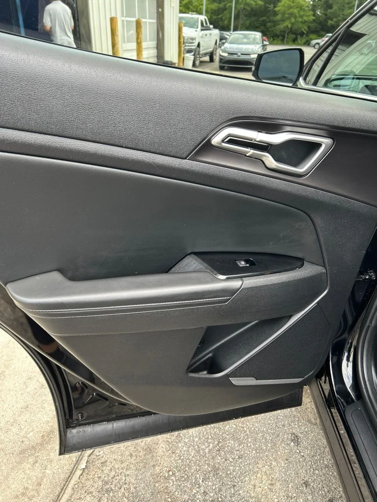 Used 2024 Black Kia EX image 9