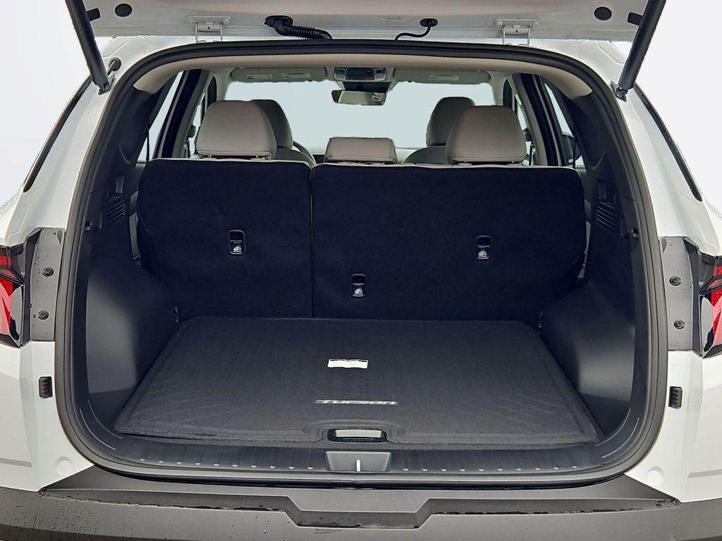 New 2026 White Hyundai SEL AWD image 24