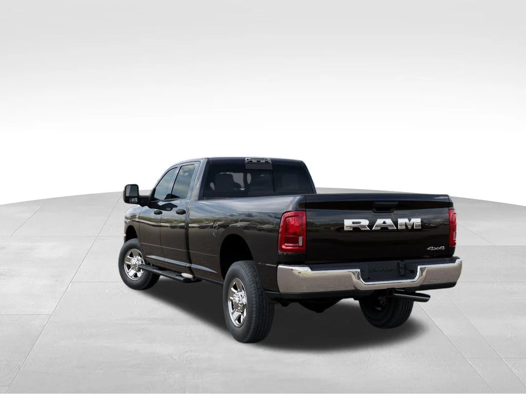 New 2026 Diamond Black Crystal Pearl-Coat Exterior Paint RAM Tradesman image 3