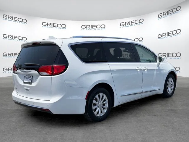 Used 2018 White Chrysler Touring L Plus image 7