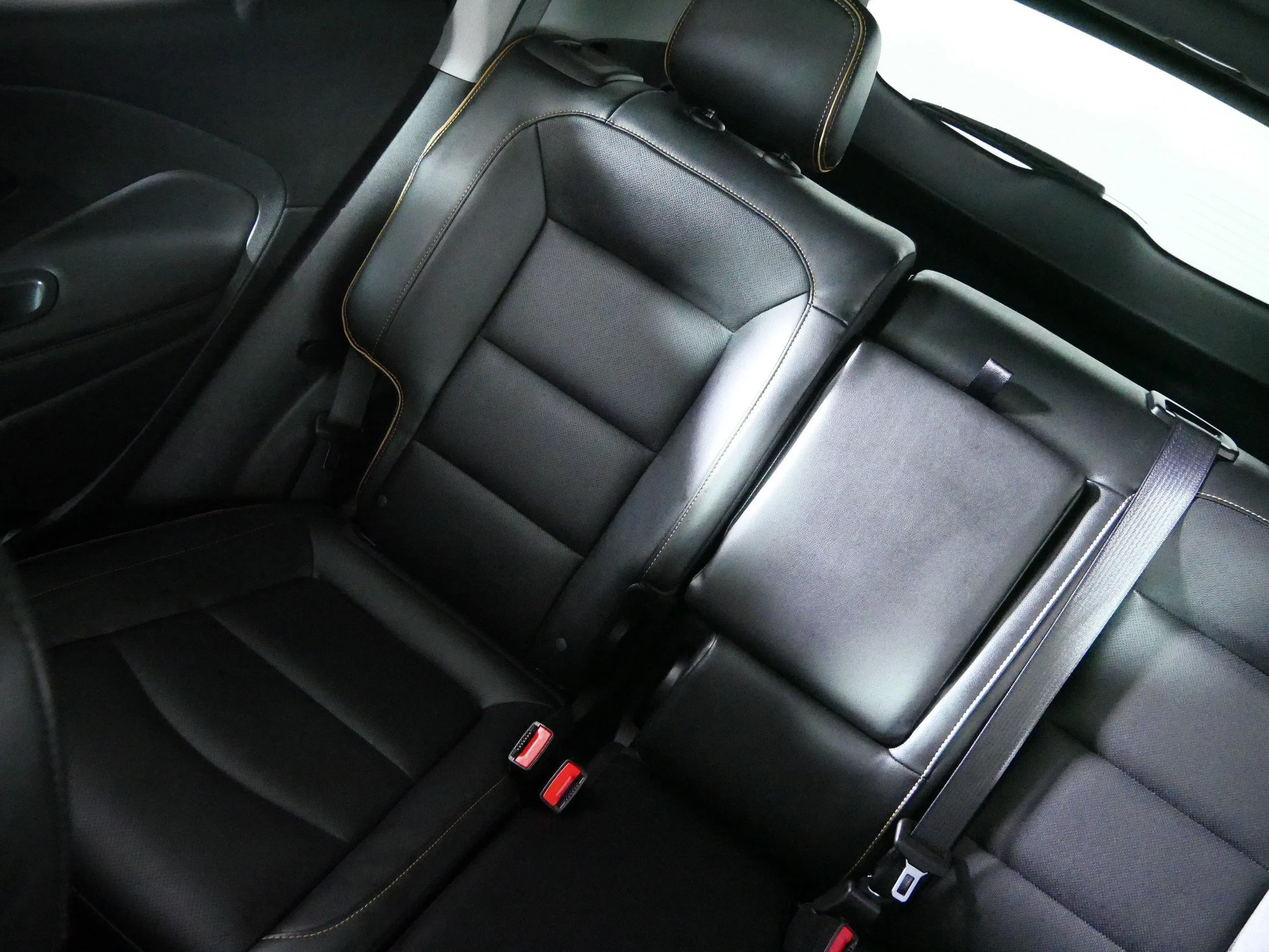 Used 2022 Summit White GMC AT4 image 12