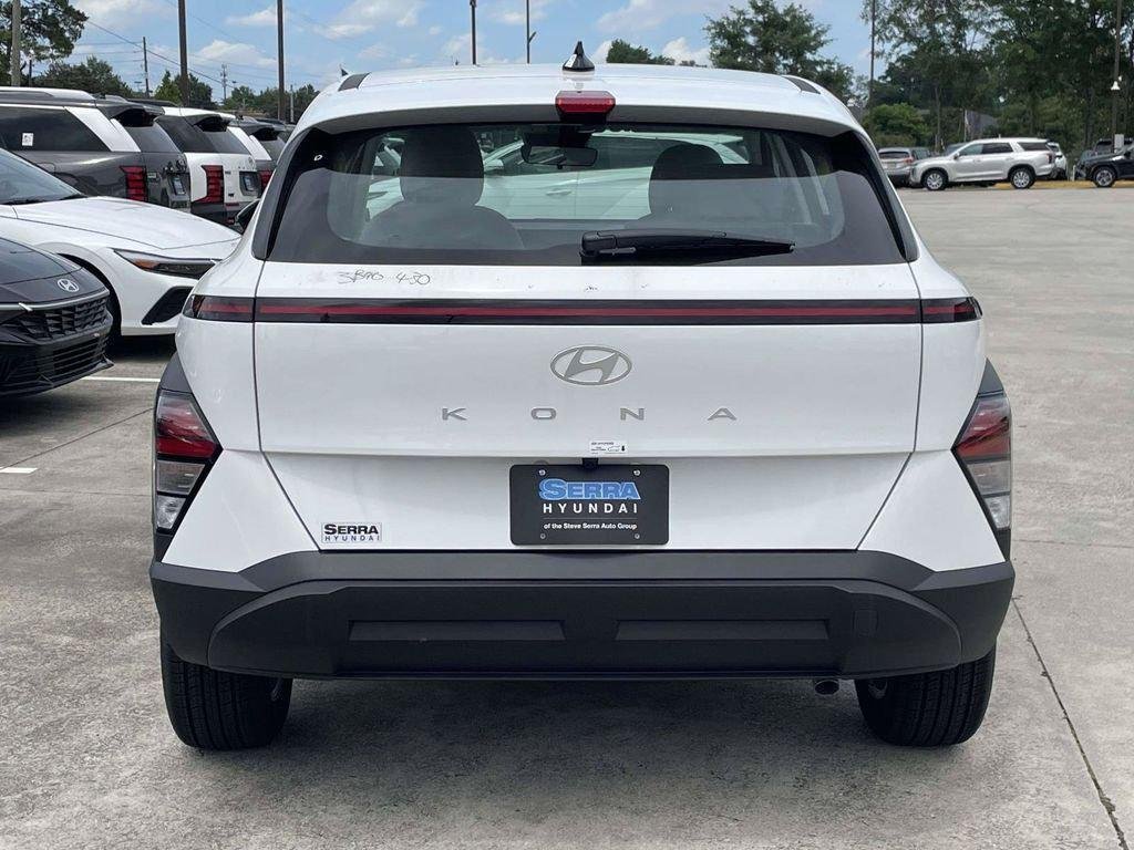 New 2026 White Hyundai SE FWD image 56