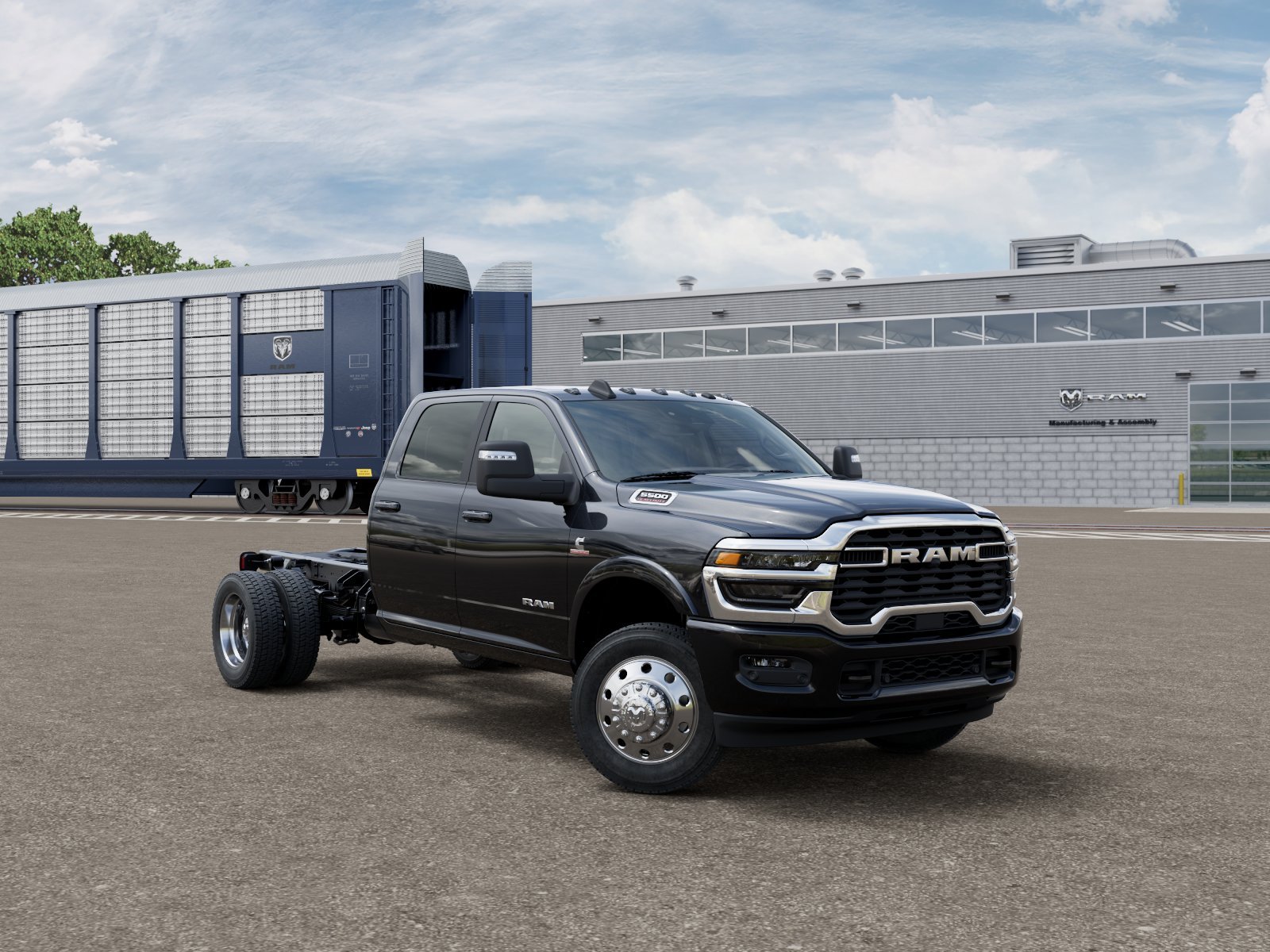 New 2026 Diamond Black Crystal Pearl-Coat Exterior Paint RAM LARAMIE image 4
