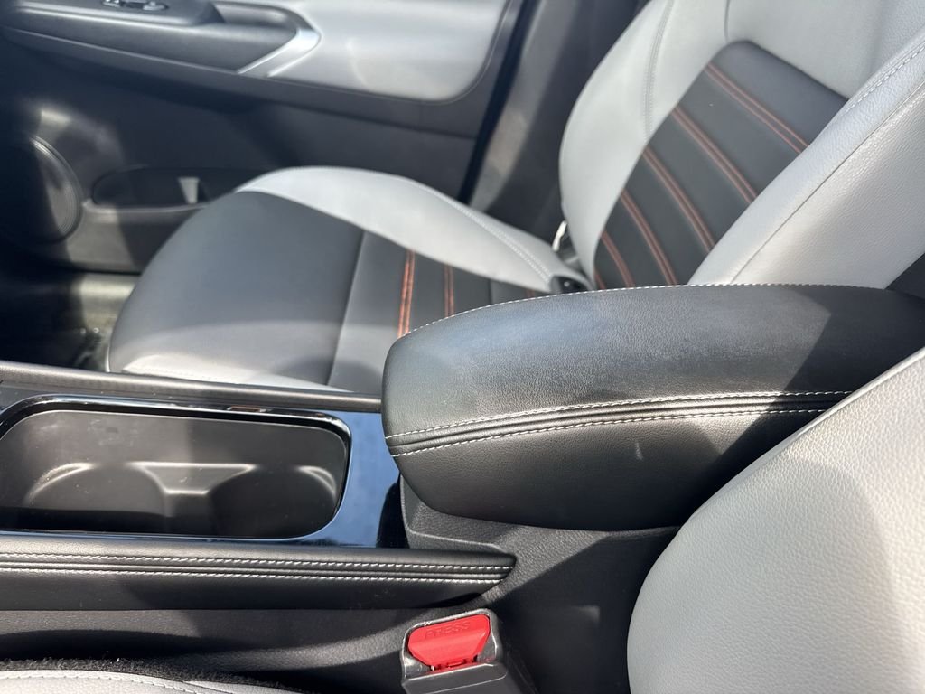 Used 2024 Blue Nissan SR image 22