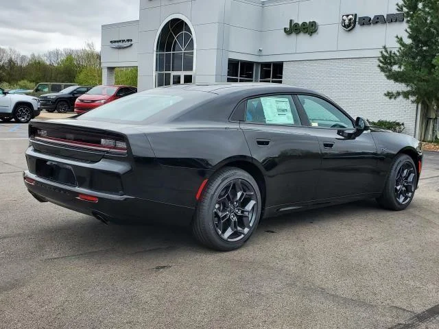New 2026 Diamond Black Crystal Pearlcoat Dodge R/T image 3
