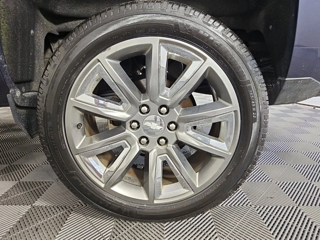 Used 2018 Blue Chevrolet LTZ image 9