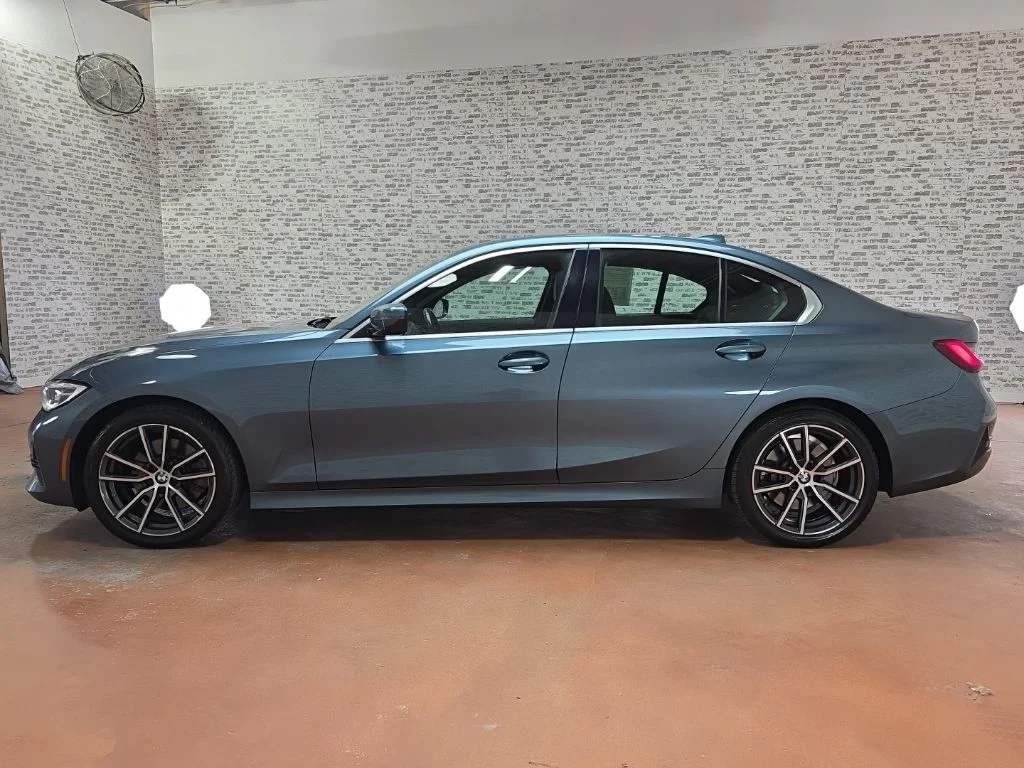 Used 2021 Mediterranean Blue Metallic BMW 330i image 4