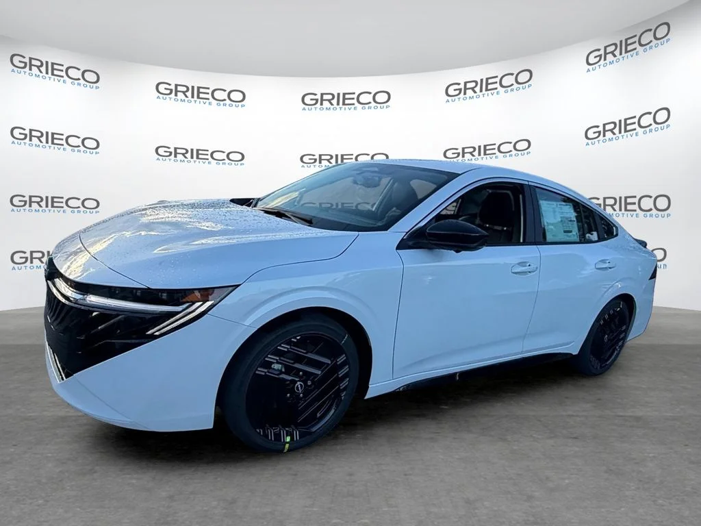 New 2027 Aspen White TriCoat Nissan SR image 3