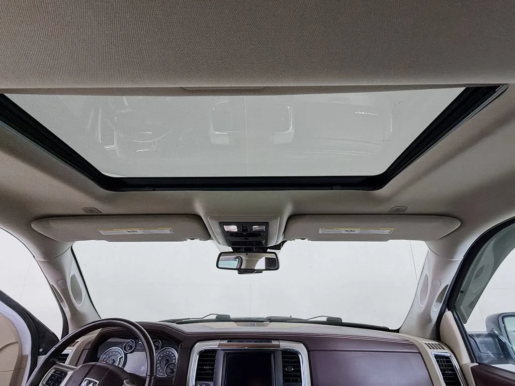 Used 2018  Ram Laramie image 15
