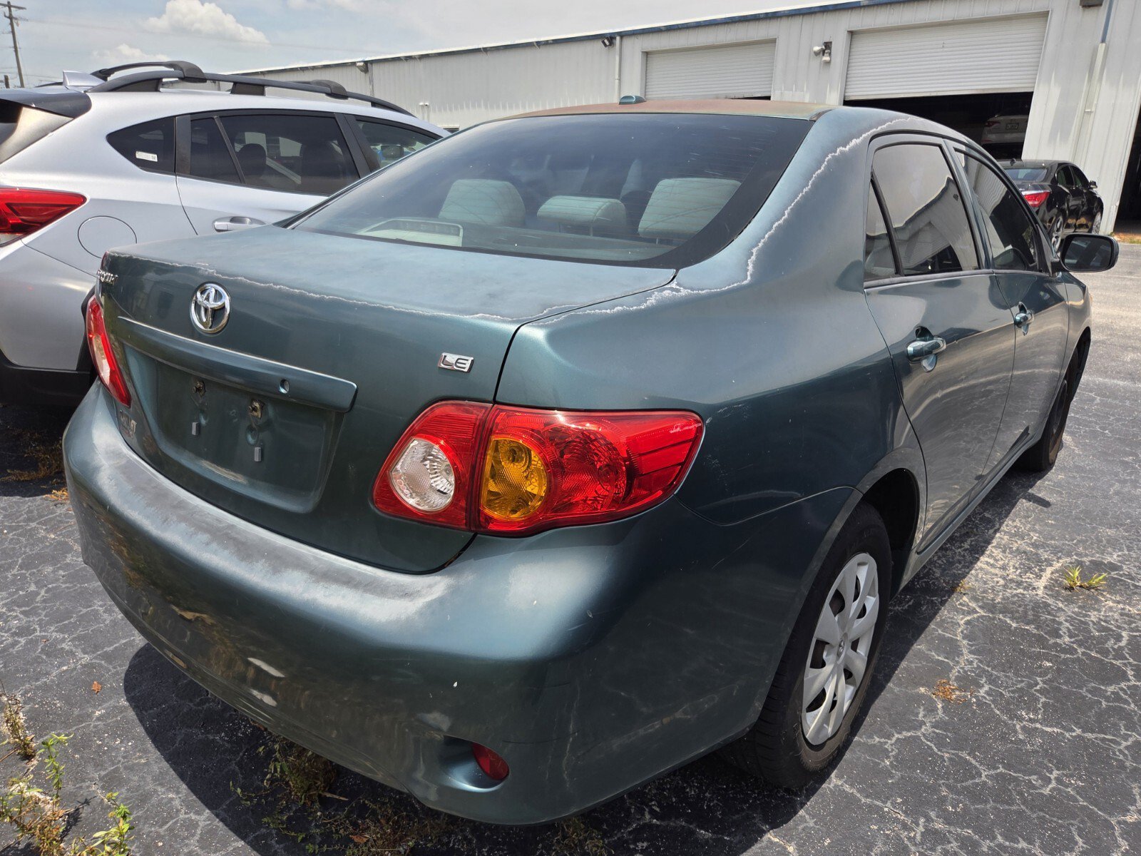 Used 2010  Toyota  image 3
