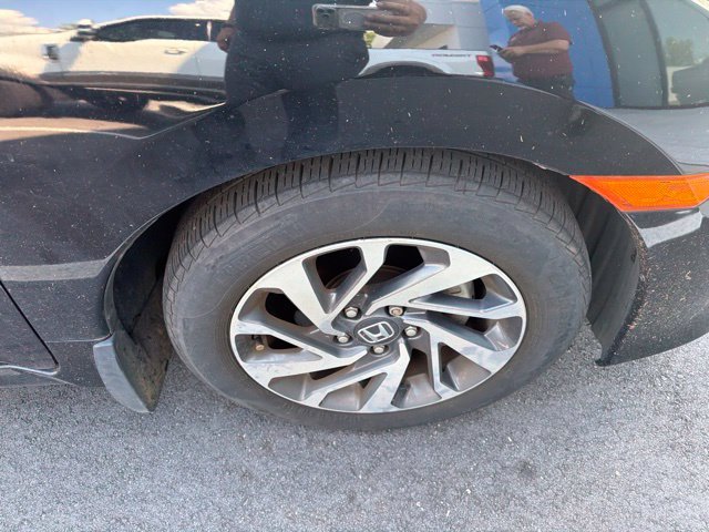 Used 2018 Black Honda EX image 27