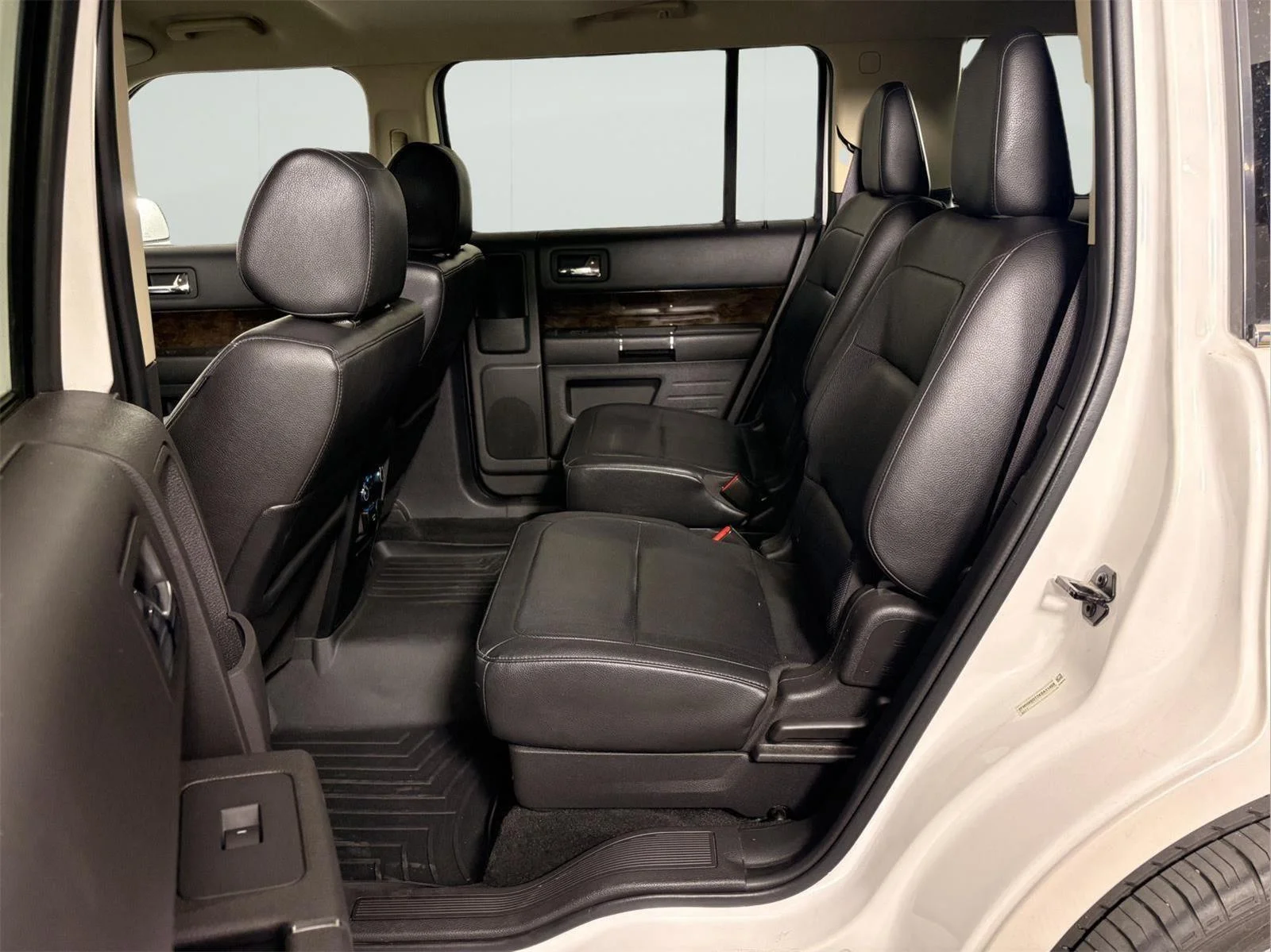 Used 2019 White Platinum Metallic Tri-Coat Ford Limited EcoBoost image 15