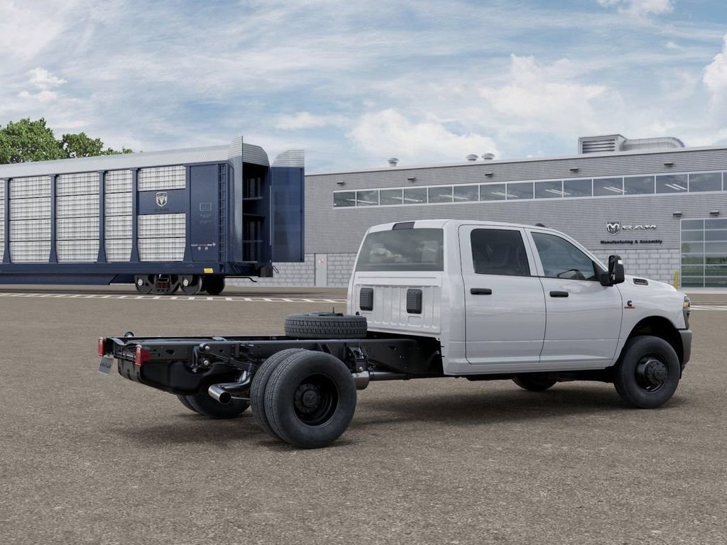 New 2026 Bright White Clearcoat RAM Tradesman image 23