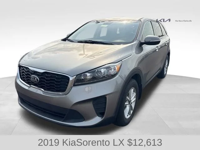 Used 2019 Silver Kia LX image 4