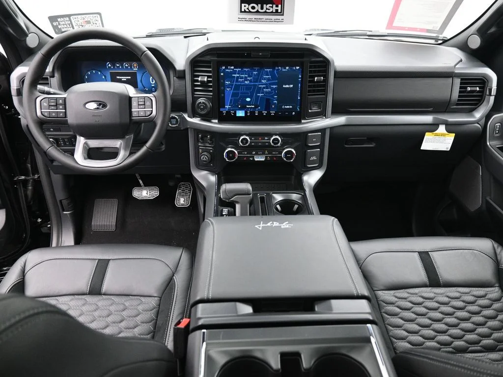 New 2025 Black Ford XLT image 22