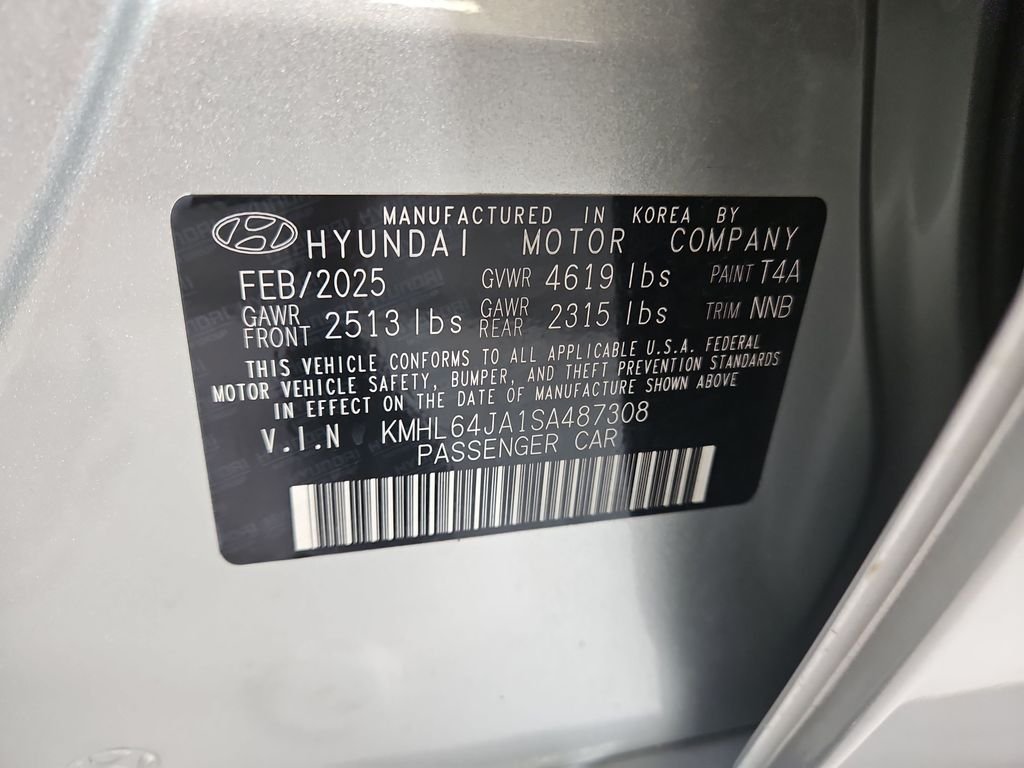 Certified Used 2025 Silver Hyundai SEL image 30