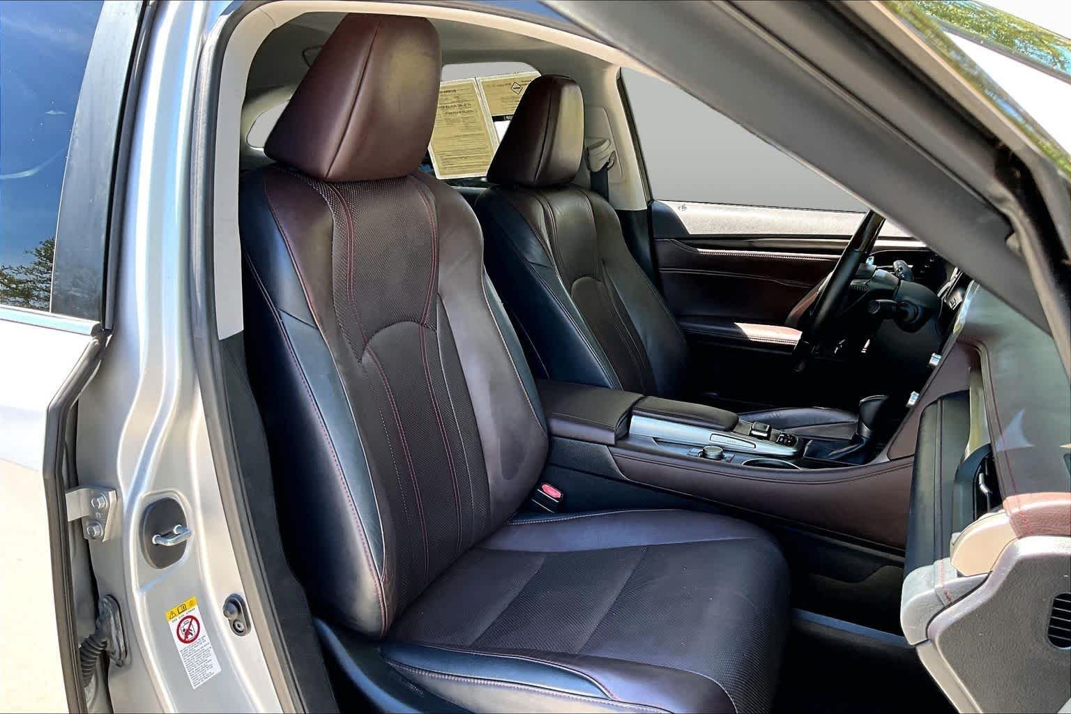 Used 2016 Silver Lining Metallic Lexus  image 9