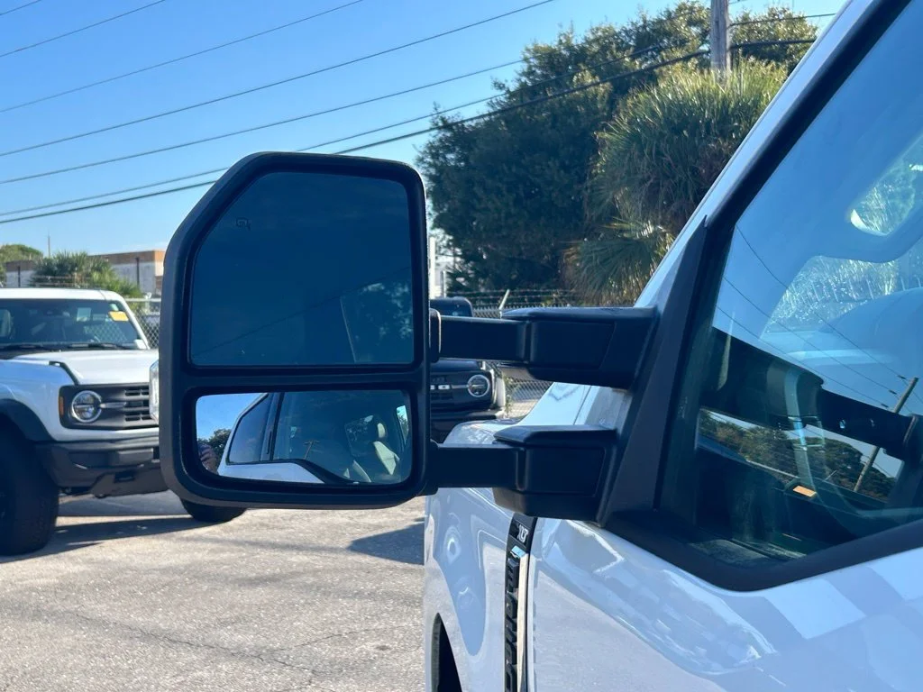 Used 2023 White Ford XLT image 17