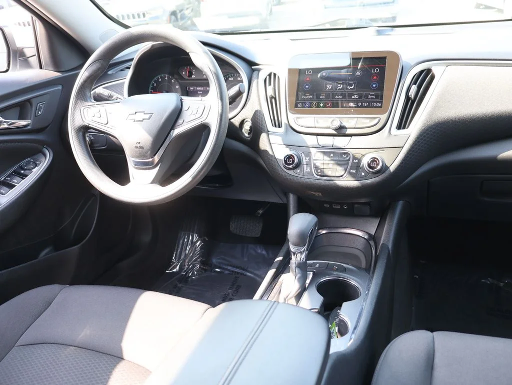 Used 2024 White Chevrolet LT image 13