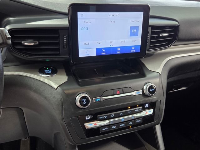 Used 2020 Silver Ford XLT image 21