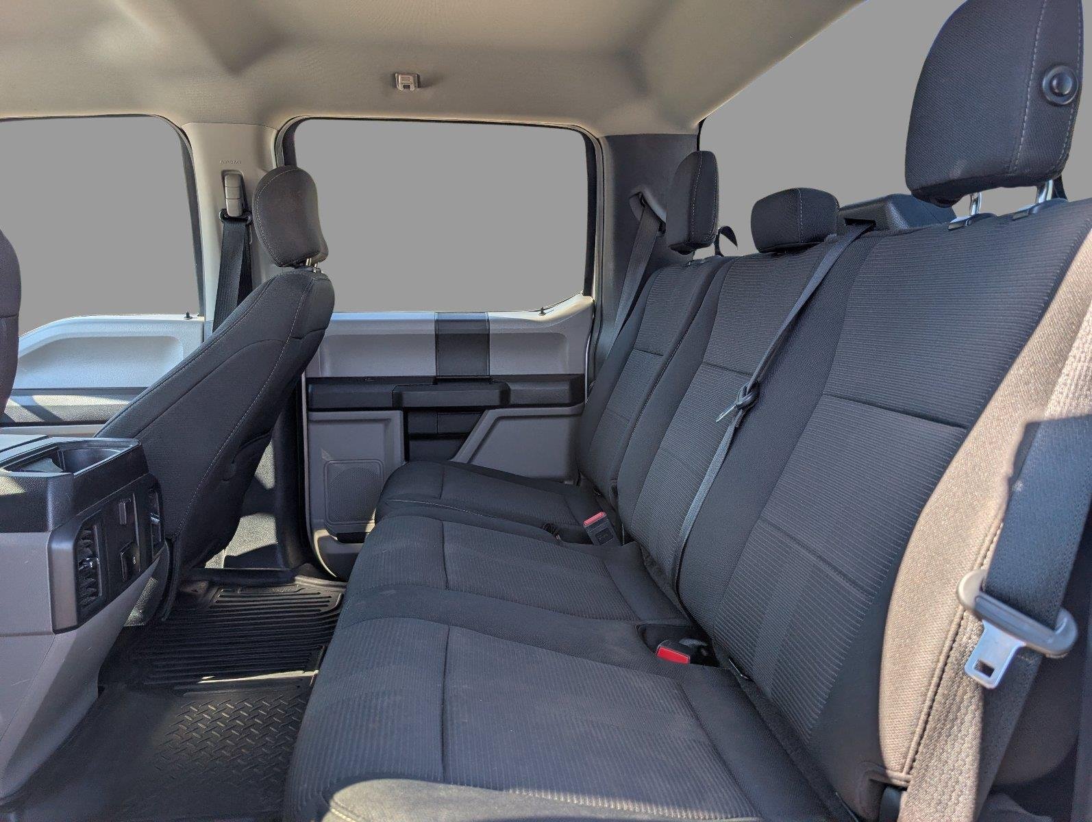 Used 2019 Ingot Silver Ford XL image 34