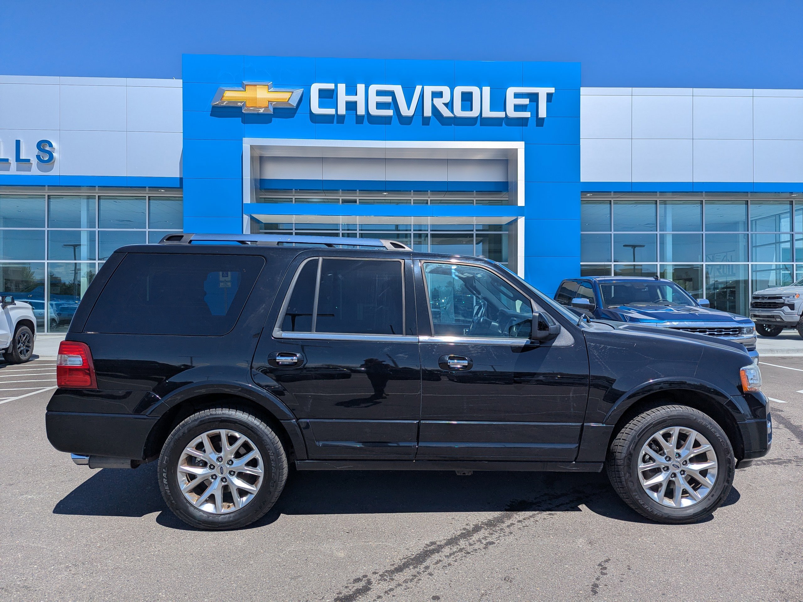 Used 2017 Black Ford Limited image 38
