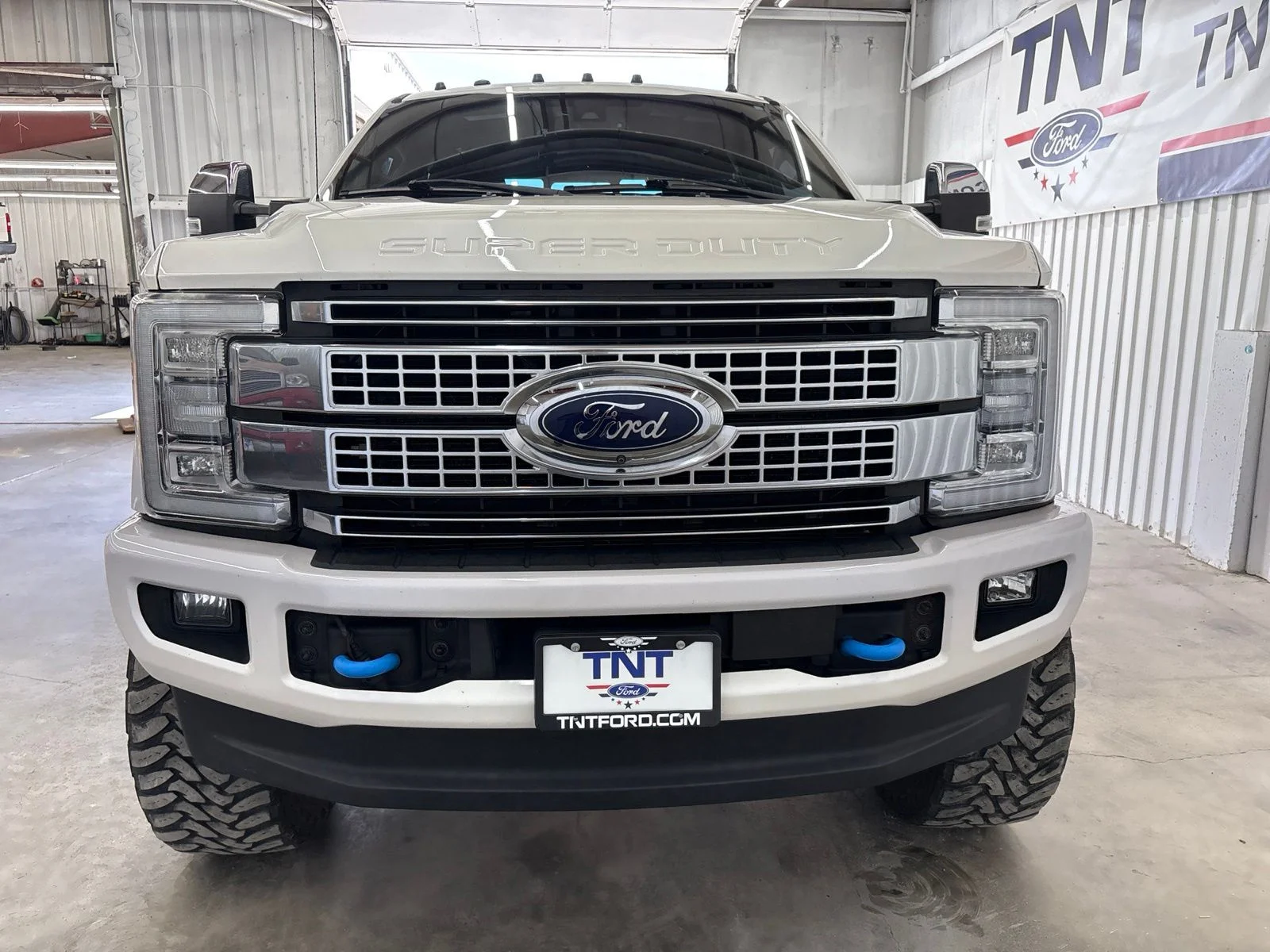 Used 2017 White Ford Platinum image 3